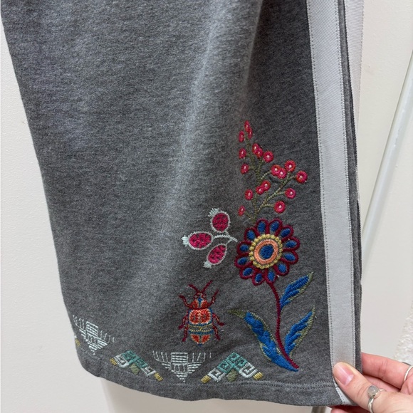 Johnny Was Griffin Wide Leg Ribbon Pant in Gray Floral Embroidery - Picture 11 of 12